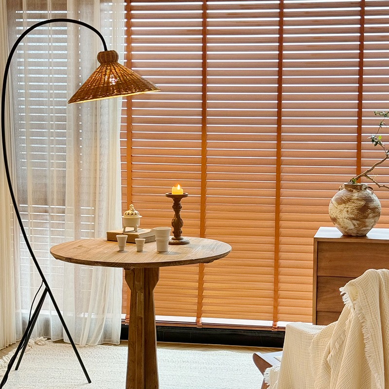 Lighting Home Decor Items - Orta Yüzyıl Rattan Ayaklı Lamba Fransız